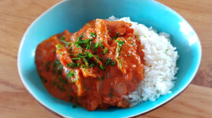 Veganes No Butter Chicken mit Reis