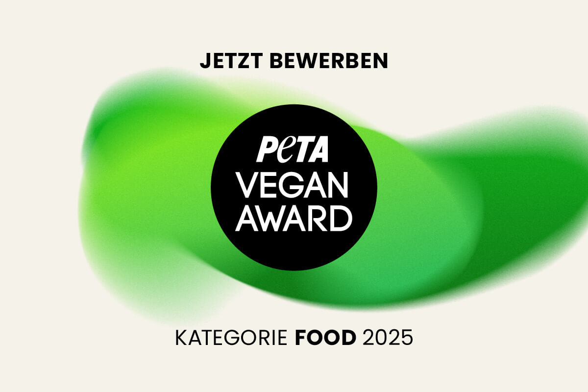 PETA Vegan Award Food 2025 mit weißem Hintergrung und grünem Farbstrich.